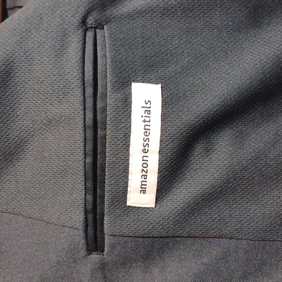 NEW Amazon Essentials Men's Classic-Fit Button-Front Stretch Blazer - Navy NICE! - Picture 3 of 14